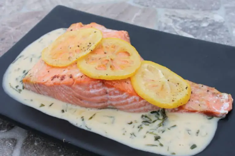 Salmon with Lemon-Tarragon Sauce
