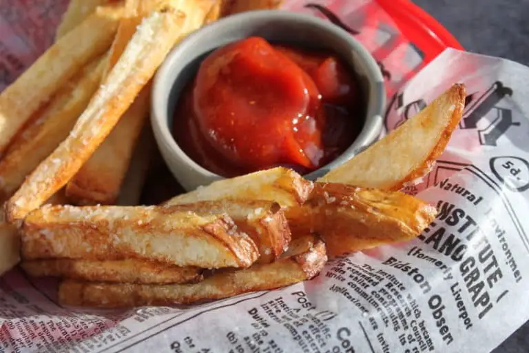 Crispy Oven Fries with Spicy Ketchup