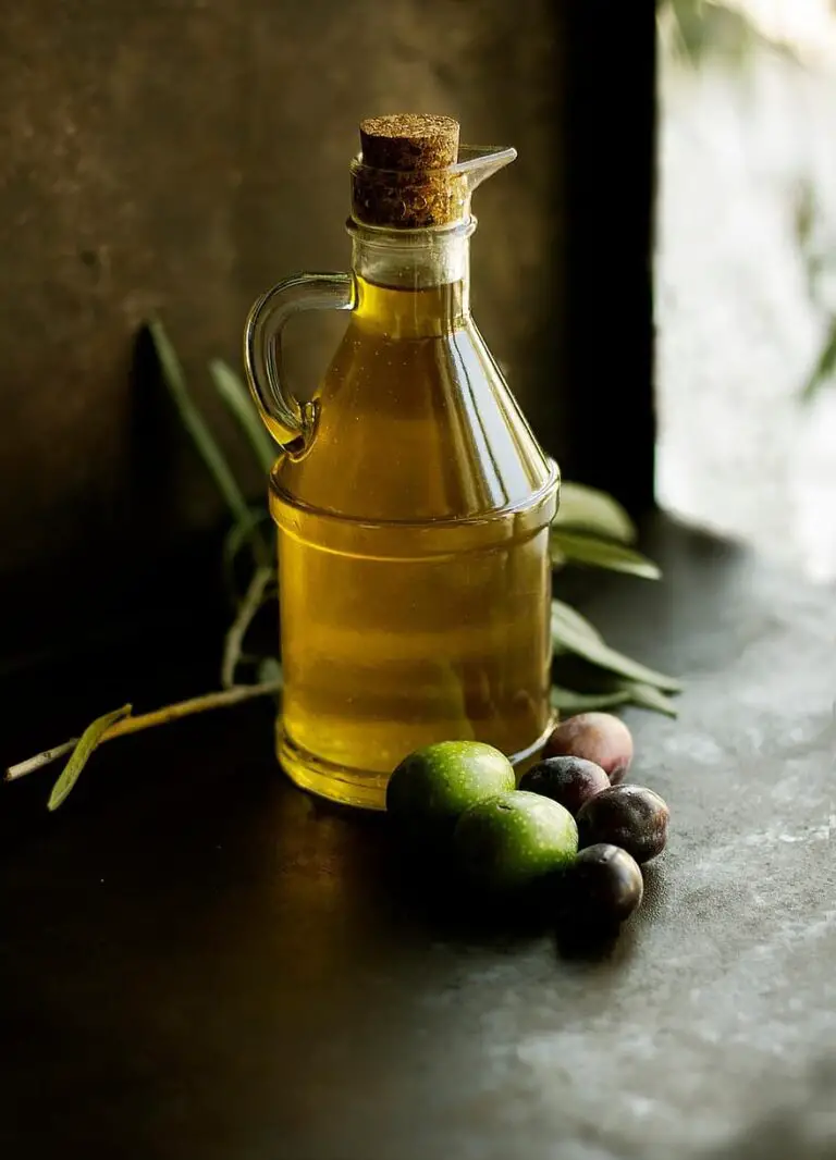 How long does olive oil last? Can it go bad?