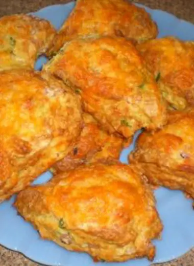 Cheddar Biscuits with Ham